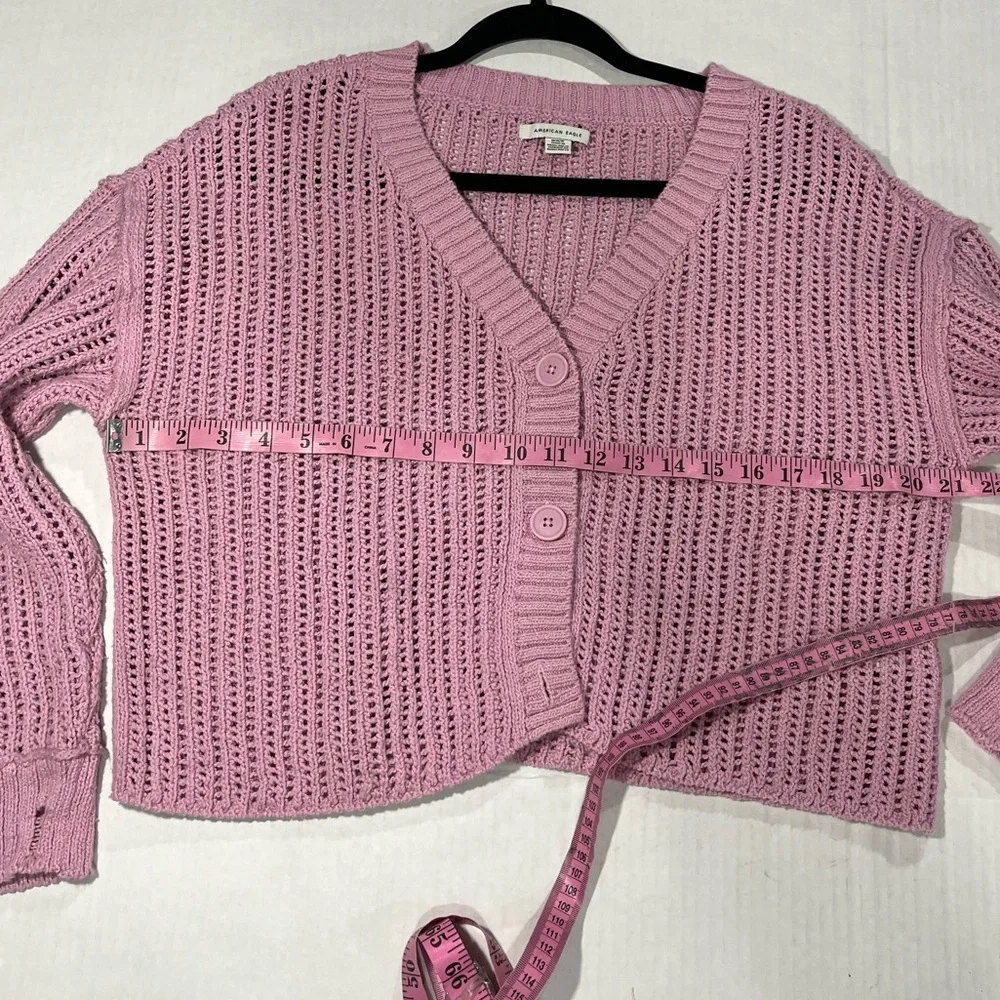 AMERICAN EAGLE DISTRESSED BUTTON CARDIGAN